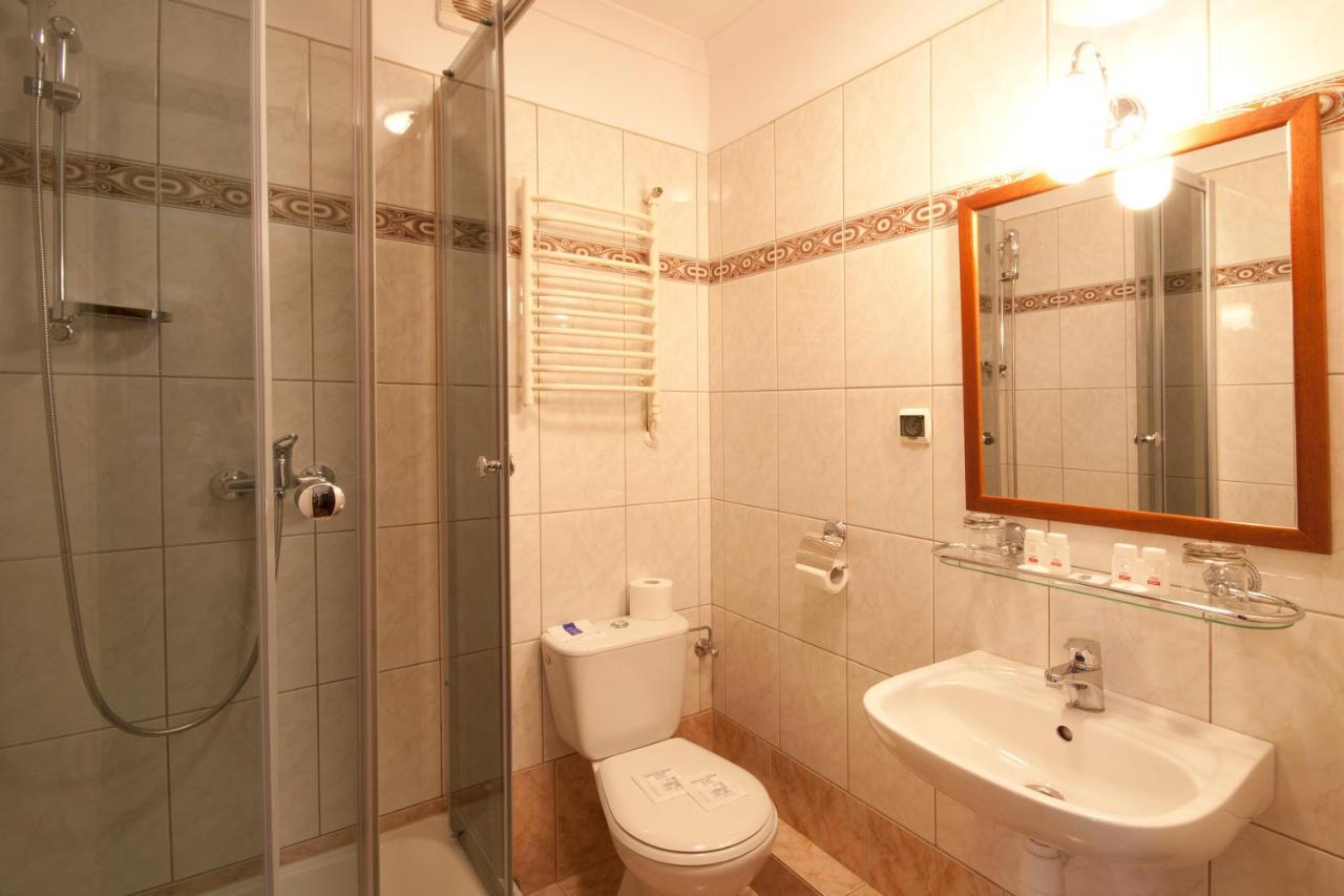 Hotel Retman Stary Toruń Exteriör bild