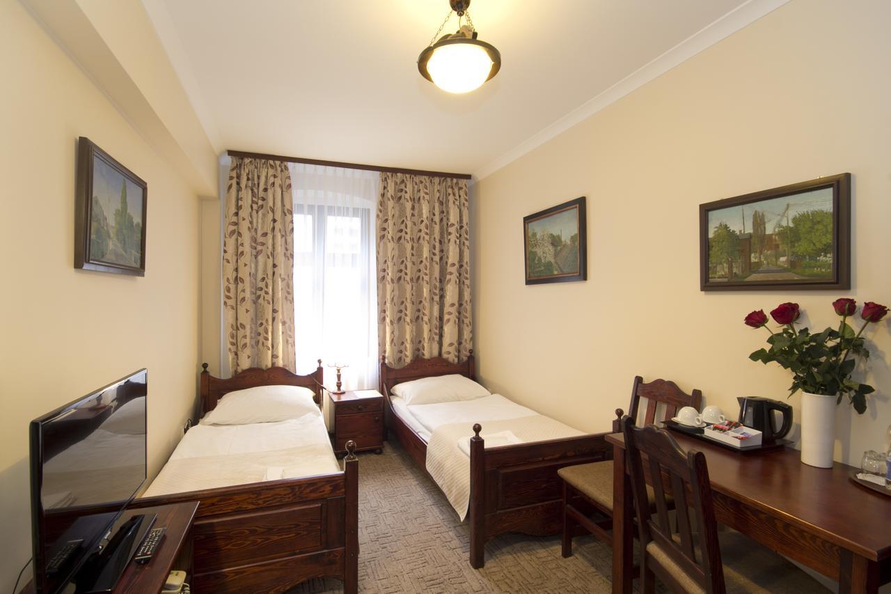 Hotel Retman Stary Toruń Exteriör bild