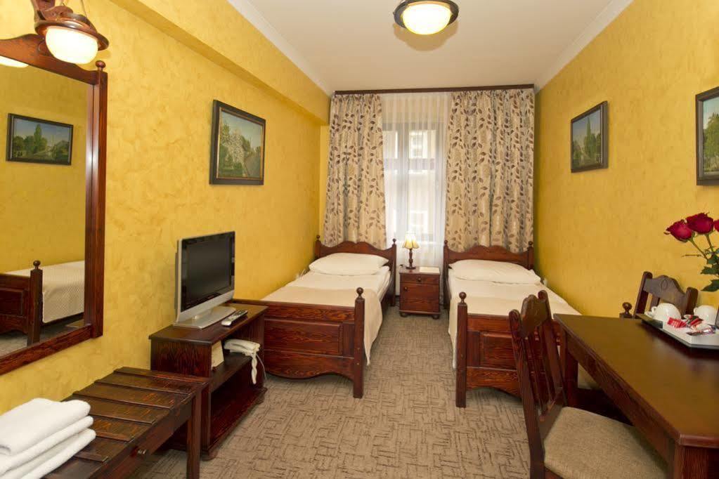 Hotel Retman Stary Toruń Exteriör bild