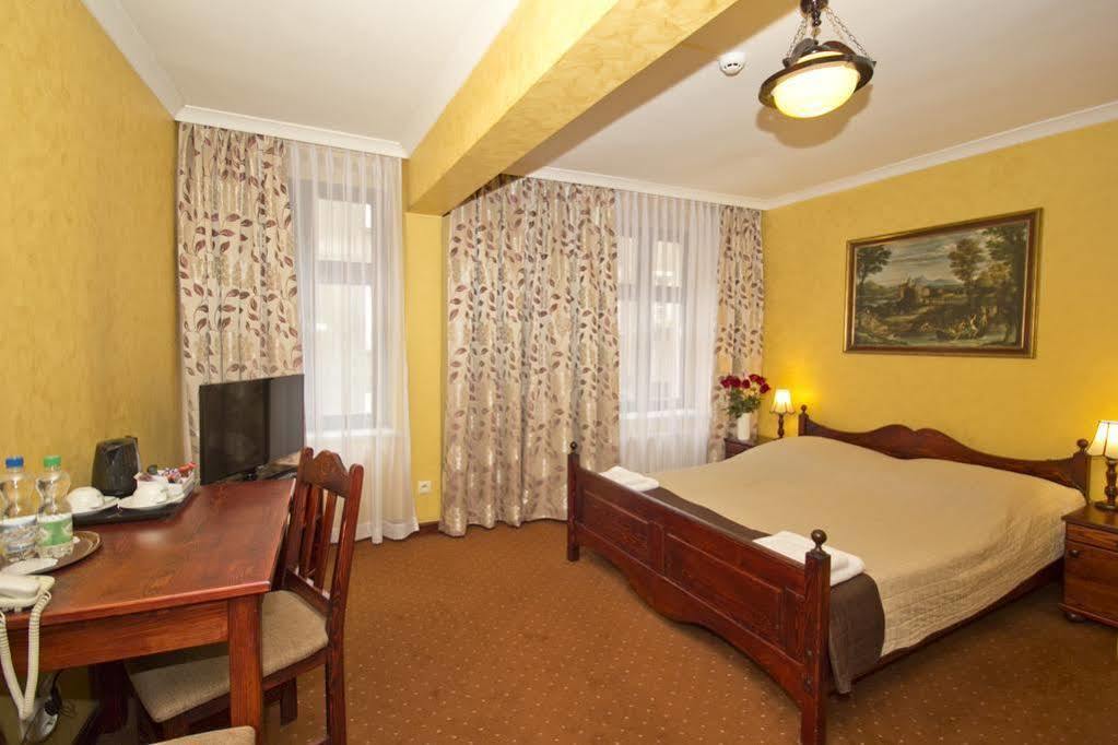 Hotel Retman Stary Toruń Exteriör bild